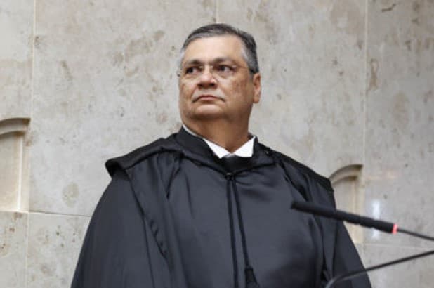 Defesa de réus do 8 de Janeiro pede ao STF que declare Flávio Dino impedido de julgar caso