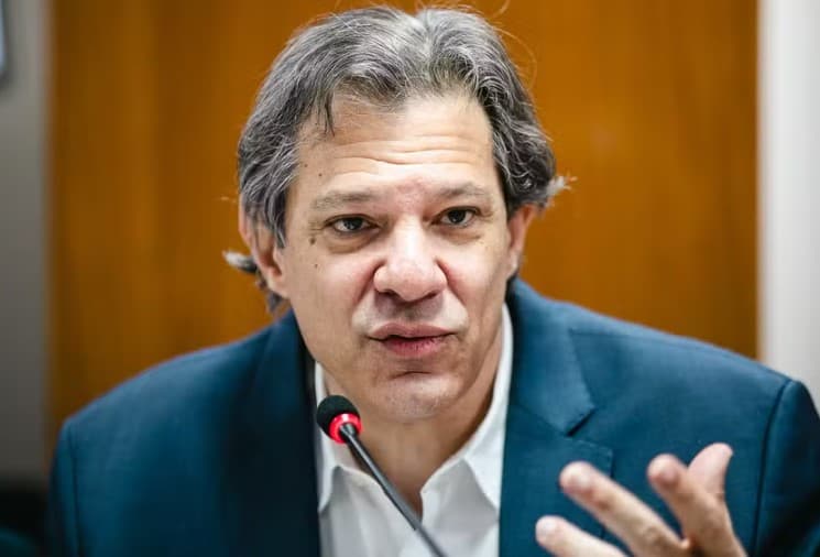Governo decide adiar envio da reforma do Imposto de Renda ao Congresso