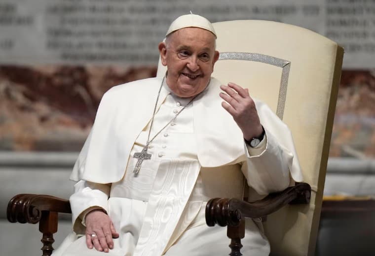 Papa Francisco diz que Ucrânia deveria ter coragem para negociar o fim da guerra com a Rússia: “Negociar não é render-se”