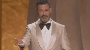 [VÍDEO] OSCAR 2024: Apresentador diz para Trump: “Já não passou da hora de você ser preso?”