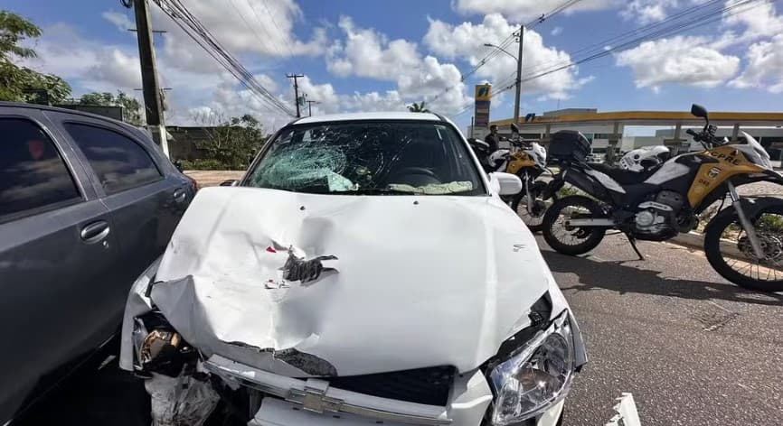 Motorista embriagado é preso após causar acidente e deixar duas pessoas feridas em Parnamirim