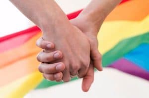 Casamentos de pessoas do mesmo sexo cai 12% no RN, aponta IBGE