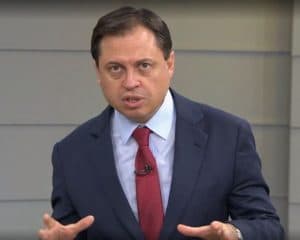 [VÍDEO] "É grave a ação do presidente Lula na Petrobras: é intervencionista", diz jornalista da GloboNews