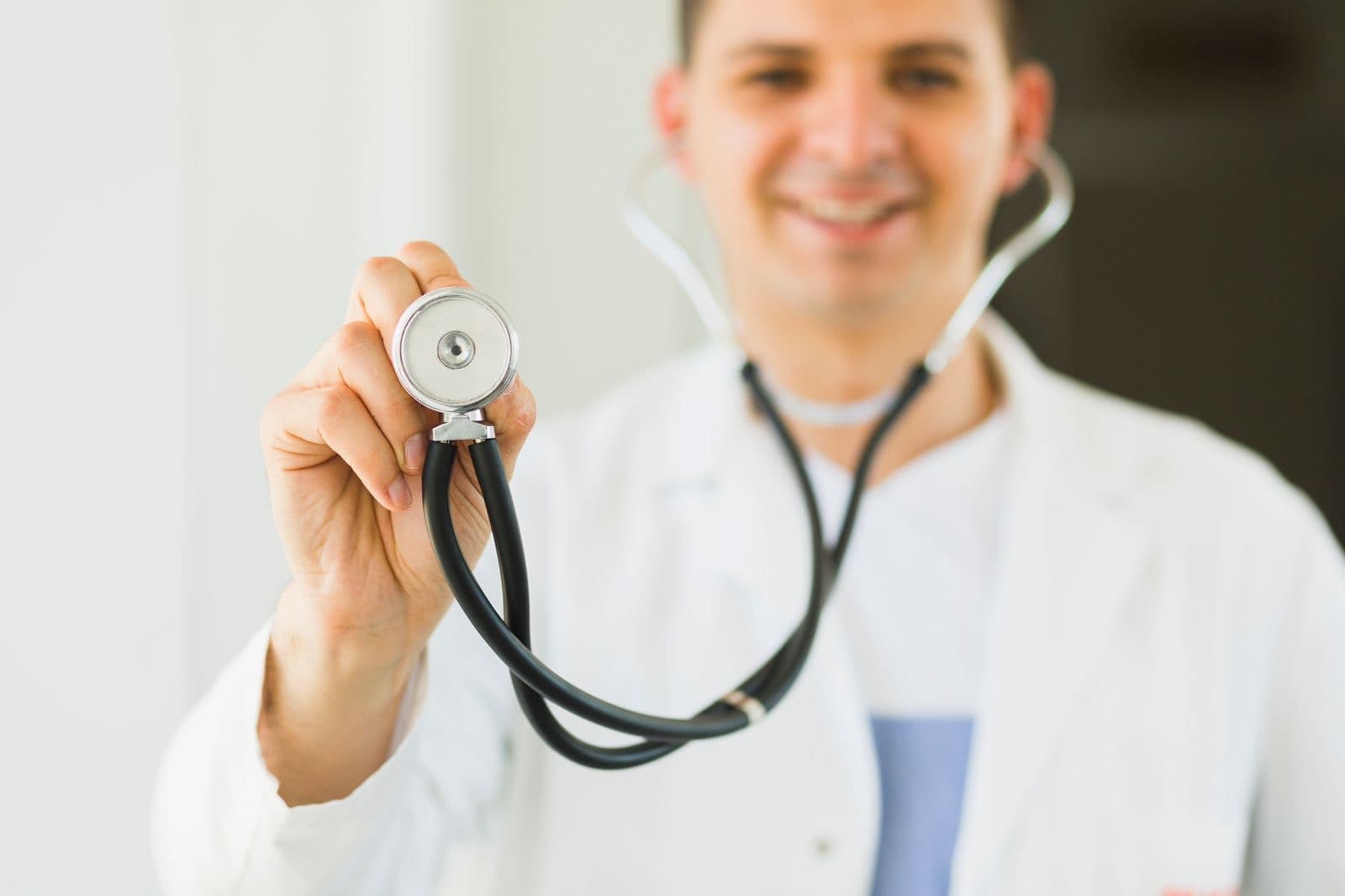 Parnamirim abre inscrições para processo seletivo de profissionais de saúde