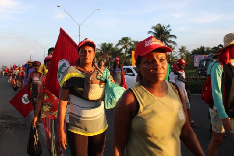 Governo anuncia programa de reforma agrária em meio à pressão do MST