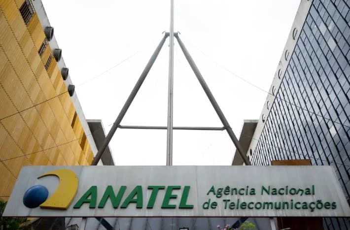 Anatel deixa operadoras de telefonia de prontidão para retirar ‘X' do ar, em caso de ordem judicial