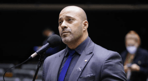 Moraes nega ida de Daniel Silveira para o regime semiaberto
