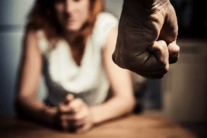 Atendimento a mulheres vítimas de violência em ação do governo Lula sobe 63% em 2024