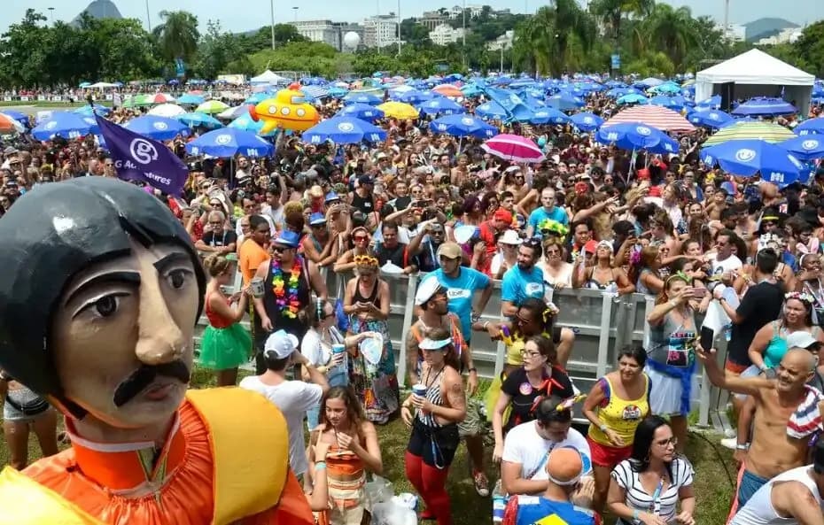 Sancionada lei que torna patrimônio cultural os blocos de carnaval