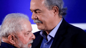 Lula avalia Mercadante na Petrobras e pagamento de dividendos a acionistas
