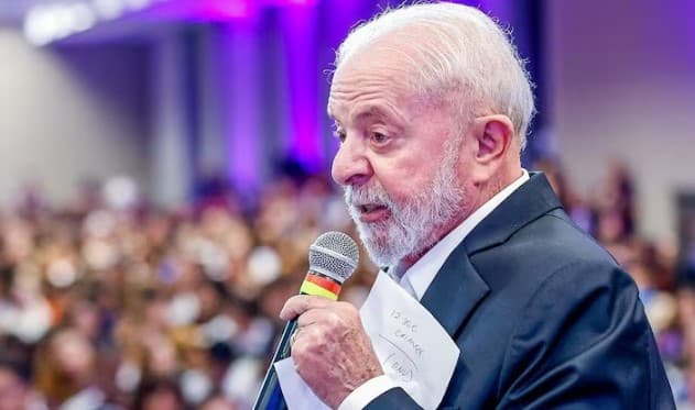 Governo coloca sigilo em carta de Lula a Putin e alega que documento é pessoal