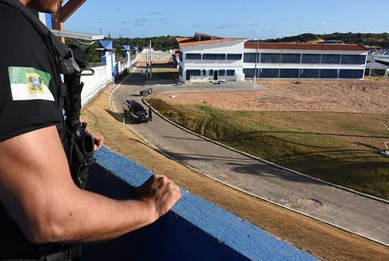 Polícia age para conter briga entre detentos em penitenciária no RN; preso é atendido em UBS