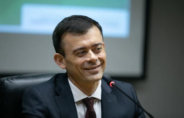 Governo quer regulamentar teto do funcionalismo, coibir ‘supersalários' e rever ‘penduricalhos', diz secretário do Tesouro Nacional