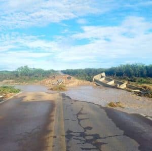 Reconstrução de ponte na BR-304 vai levar de 8 a 12 meses, diz DNIT