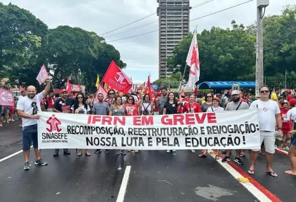 Servidores e professores do IFRN também rejeitam proposta do governo e decidem manter greve