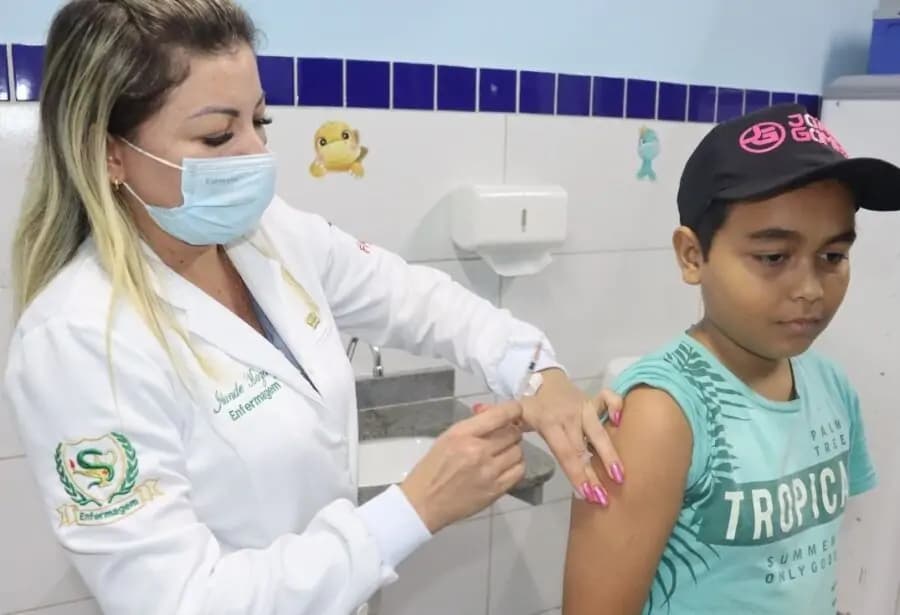 Com doses prestes a vencer, Ministério da Saúde amplia faixa etária de vacina da dengue