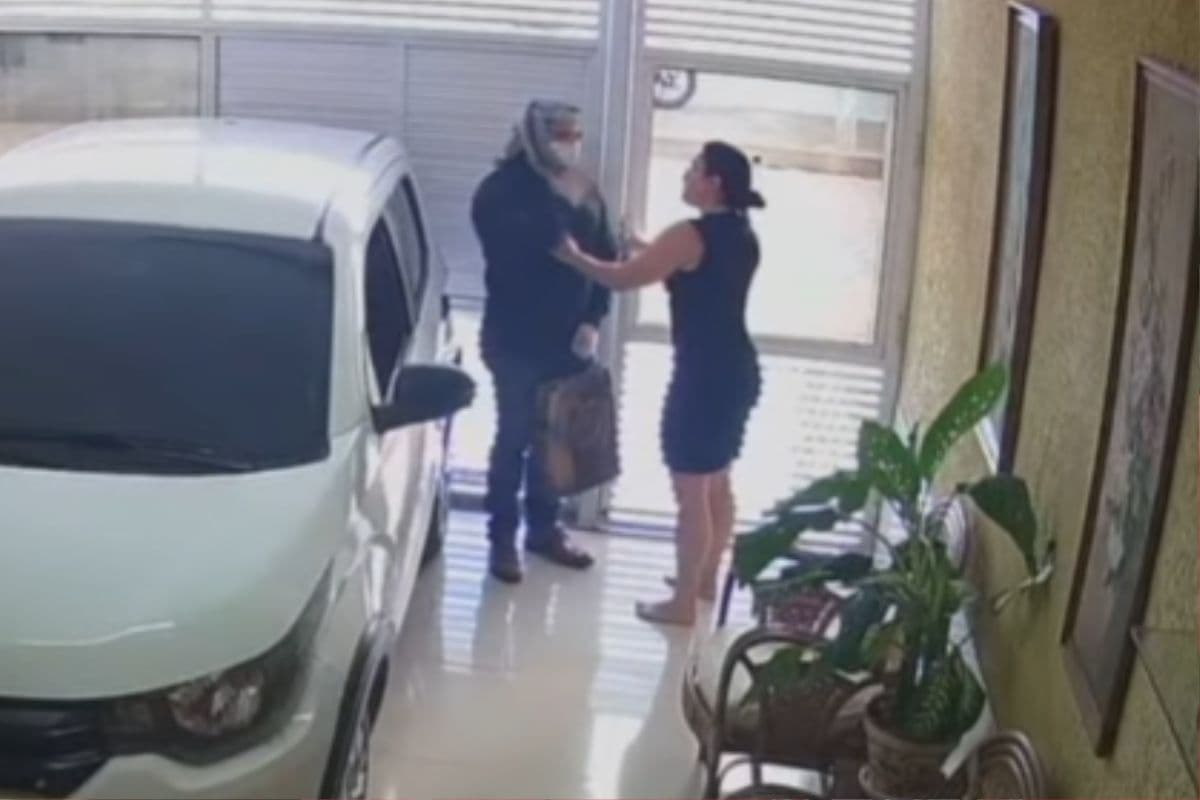 Laudo do Itep aponta 18 lesões provocadas por “ações contundentes e perfurocortantes" no corpo da psicóloga Fabiana Veras, assassinada em Assú