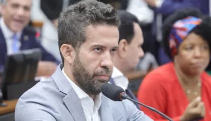 Flávio Dino vota para receber queixa de Bolsonaro contra Janones no STF