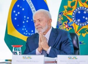 "Pegamos o país como se fosse a faixa de Gaza", diz Lula