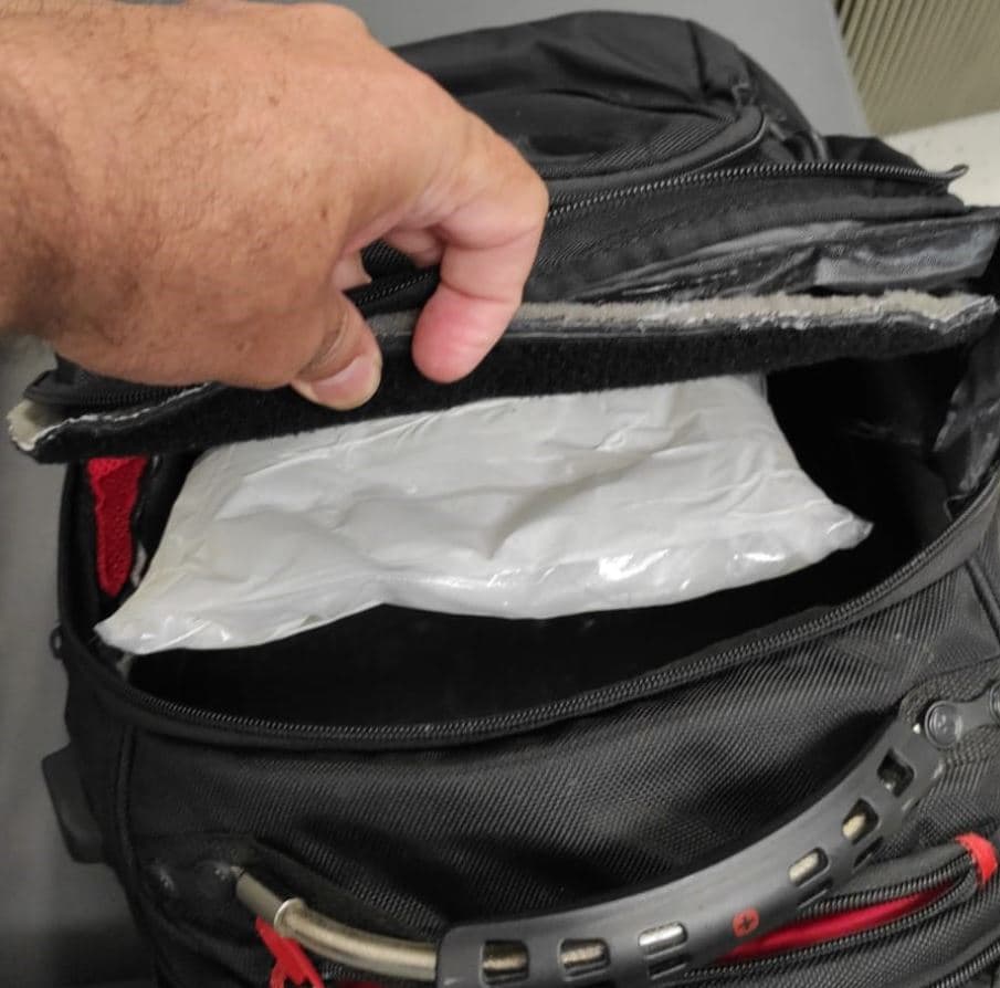 PF prende passageiro no aeroporto de Natal com 4 kg de cocaína na bagagem