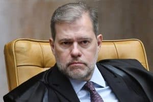 STF: Dias Toffoli abre nova corrente em ação sobre porte de maconha