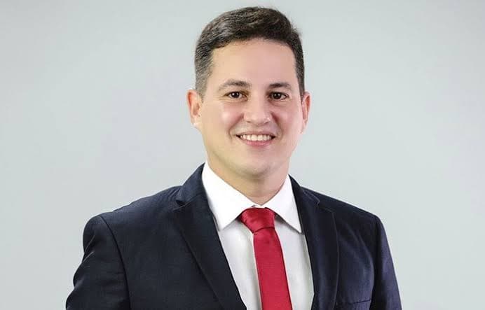 OAB/RN revoga suspensão de advogado que agrediu esposa em Mossoró, mas o mantém afastado e abre processo