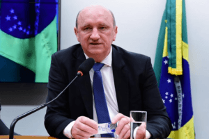 Governo publica exoneração de Neri Geller após polêmica que anulou leilão para compra de arroz