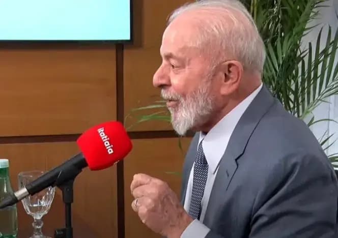 Só incompetente perde eleição estando na Presidência, diz Lula sobre Bolsonaro