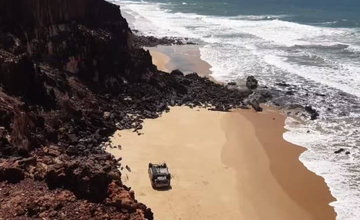 Casal de argentinos que mora em motorhome viu carro cair de falésia em Pipa: ‘Estava parado e acelerou'