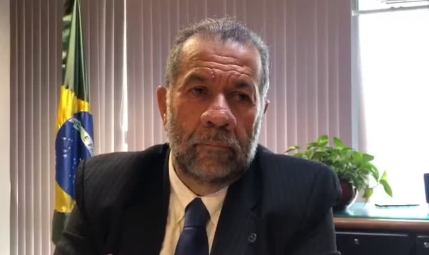 Ministro da Previdência anuncia ‘pente-fino' em 800 mil benefícios temporários, como auxílio-doença