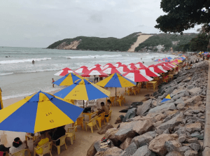 Portaria proíbe cobrança de ‘consumação mínima' em barracas de praia em Natal