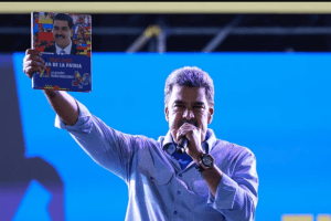 Maduro ordena fechamento de fronteiras antes das eleições na Venezuela