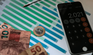Após encerrar ciclo de cortes, Copom decide hoje novo patamar da taxa de juros