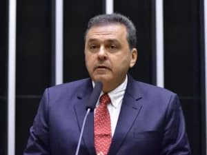 PAPELÃO: Carlos Eduardo solta nota as 20:20h confirmando que não vai para o debate