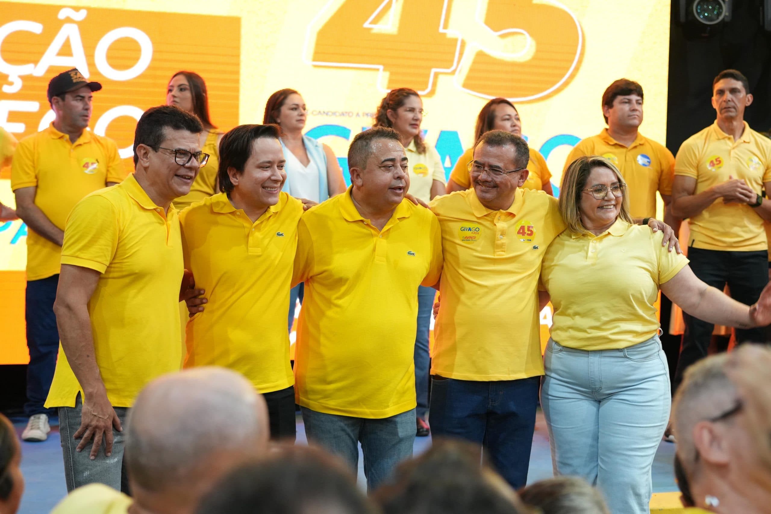Histórica: Convenção reúne multidão em apoio a pré-candidatura de Givago Barreto em Caraúbas