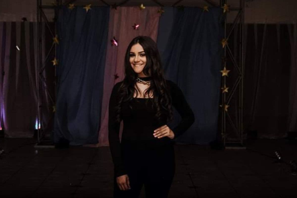 “Maior decepção que tive na minha vida”, diz mãe de ex-miss teen Acari presa por tráfico de drogas