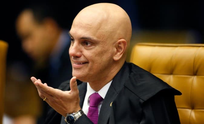 Moraes retira sigilo de inquérito sobre vazamento de mensagens trocadas por seus assessores