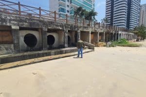 “Língua Negra” em Areia Preta não está relacionada com esgoto, diz Semurb