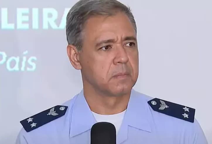 Avião que caiu em Vinhedo-SP não fez comunicação de emergência, diz investigador da FAB