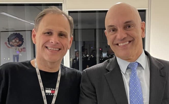 PF investiga se ex-assessor de Moraes no TSE tentou vender mensagens