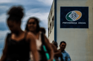 União vai buscar acordos com trabalhadores para economizar R$ 225 milhões