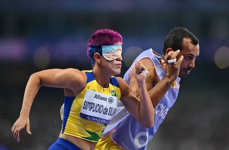 Potiguar Thalita Simplício é prata nos 400m T11 nas Paralimpíadas de Paris 2024