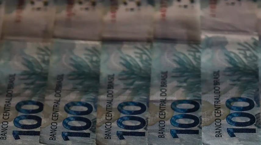 Contas públicas têm déficit de R$ 21,4 bilhões em agosto e dívida avança para 78,5% do PIB, o maior nível em quase três anos