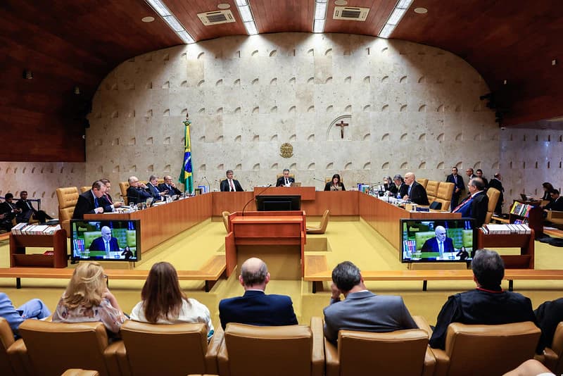 STF decide que é válida a prisão imediata de condenados por júri popular