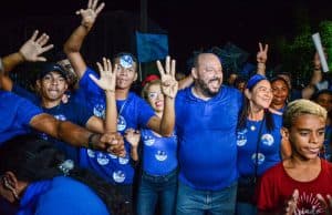 Arrastão/comício do prefeito Wilsinho leva multidão às ruas de Canguaretama