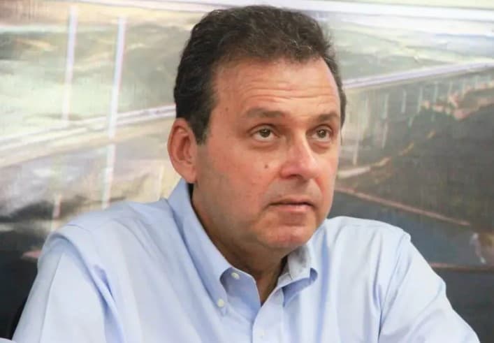 Carlos Eduardo divulga fake news sobre decisões da justiça eleitoral