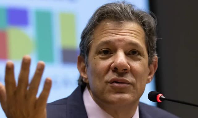 Haddad diz que missão do governo é colocar “ordem no caos” das bets