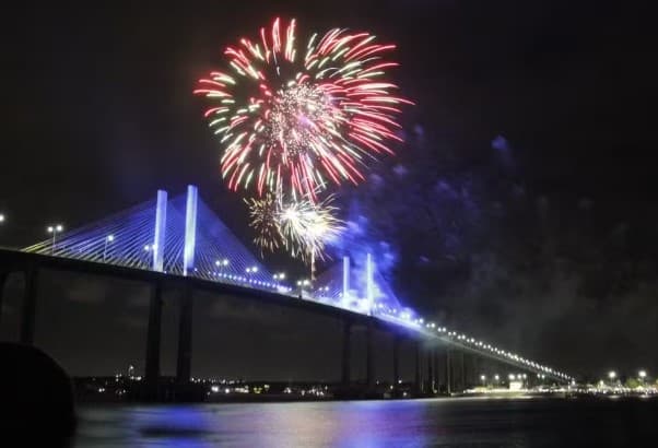 Prefeitura de Natal sanciona lei que proíbe fogos de artifício com estampido, de autoria do vereador Robson Carvalho