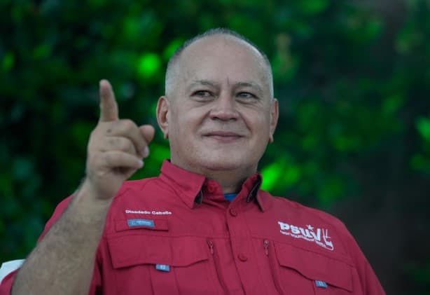 Ministro da Ditadura Maduro anuncia prisão de dois espanhóis e um americano na Venezuela, e os acusa de ‘desestabilização’