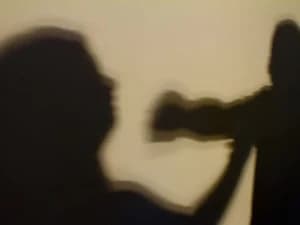 Lei assegura prioridade para mulheres vítimas de violência em programas sociais